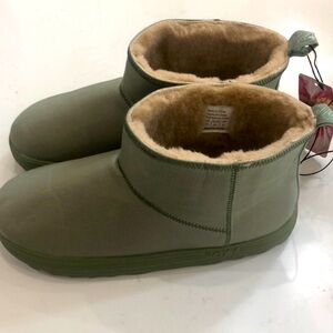 NWT Roxy Pow Booty faux fur khaki/beige olive green  Ankle Boots women's size 10